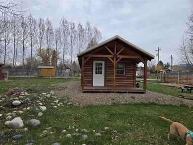 131 Lynde St, Gallatin Gateway, MT 59730 - photo 5