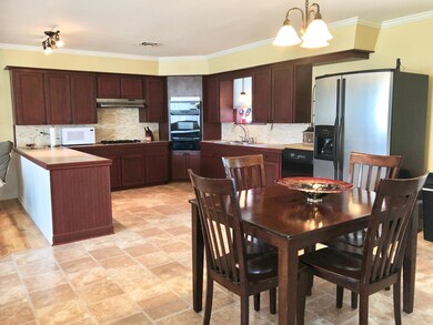 1412 W 8th St. Kaplan
