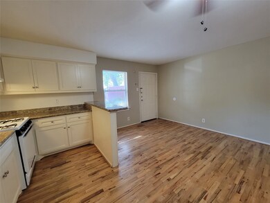 845 Beverly St unit 6, Houston, TX 77007 - photo 6