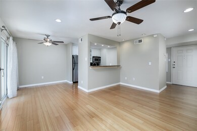 18617 Egret Bay Blvd unit 708, Houston, TX 77058 - photo 6