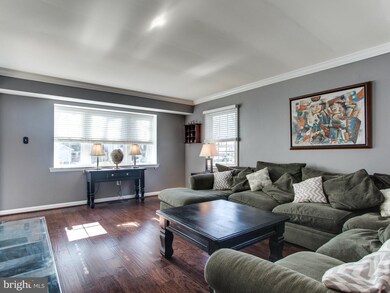 13016 Point Pleasant Dr, Fairfax, VA 22033 - photo 6