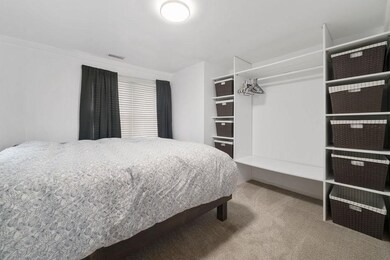 1525 E 24th St, Muncie, IN 47302 - photo 7