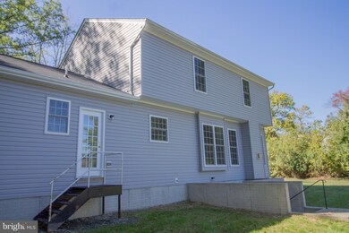 17681 Rose Hill Cir, Dumfries, VA 22026 - photo 3