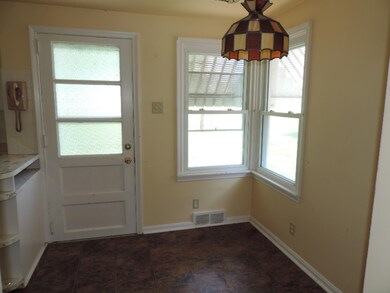 263-436943 - Dining Area