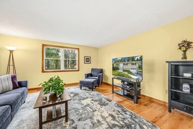 538 Coronation Dr, Franklin, MA 02038 - photo 5
