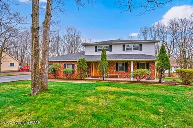 8 Pointe St unit M4, Mount Pocono, PA 18344 - photo 3