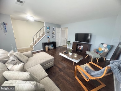 4659 Charlton Ct, Woodbridge, VA 22193 - photo 4