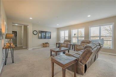 2971 Daylily Dr, Columbus, IN 47201 - photo 4