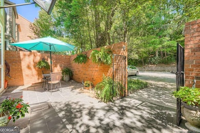 54 Willow Glen NE unit 54, Atlanta, GA 30342 - photo 3