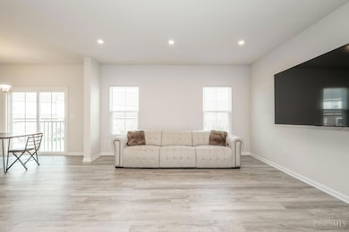 7120 Shady Brook Bend, Middletown, OH 45044 - photo 4