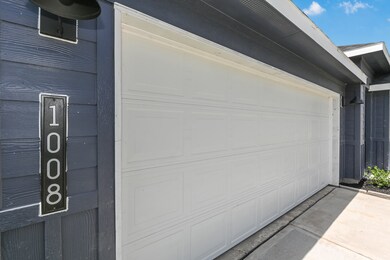 1008 Great Barracuda Ln, Alvin, TX 77511 - photo 4