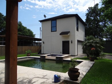 805 W 30th St, Houston, TX 77018 - photo 2