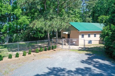 Kennel drop off