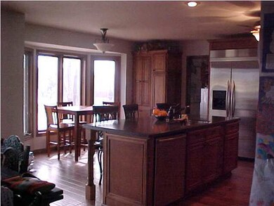Kitchen/Informal Dining