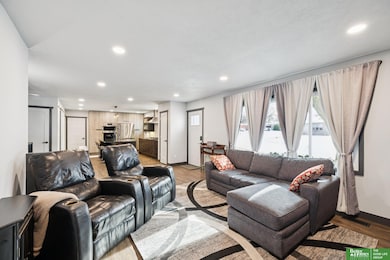 1320 Darwin St, Beatrice, NE 68310 - photo 5