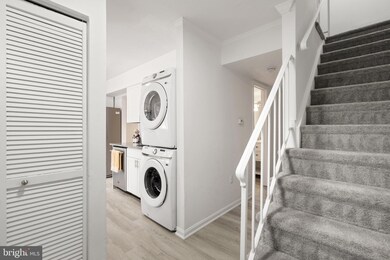 7938 Sharpsburg Ct, Manassas, VA 20109 - photo 5