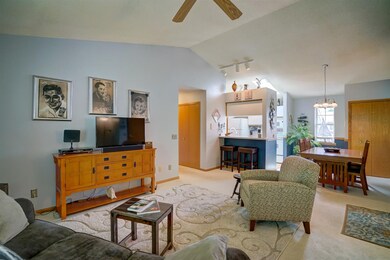 957 Park St unit 202, Oregon, WI 53575 - photo 4