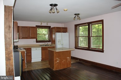 23757 Mill Pond Ln, Hollywood, MD 20636 - photo 5