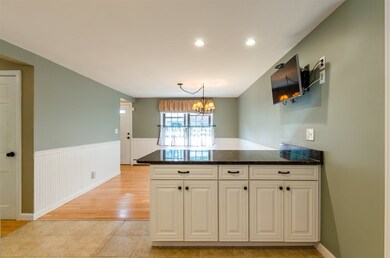 6 Wakefield Dr, Nashua, NH 03062 - photo 7