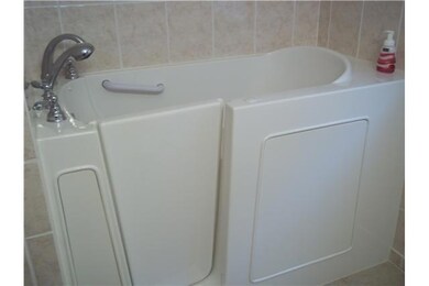 Master Bath/Spa.