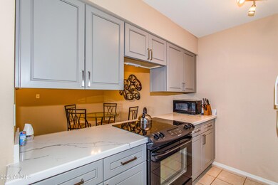 05 Kitchen