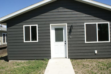 Front door/Zero entry
