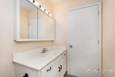 3746 Grape Ave NE, Grand Rapids, MI 49525 - photo 6