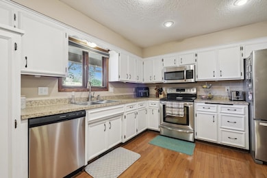 9146 Ives Ln N, Maple Grove, MN 55369 - photo 6