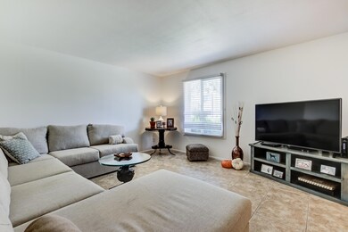 006_Living Room II