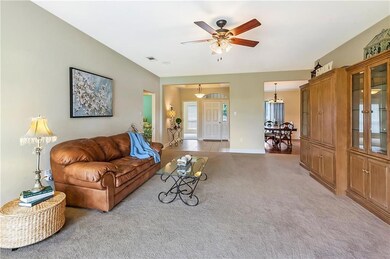 Impeccably maintained home! Large foyer and living