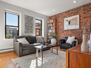 16 Foster St unit 9, Boston, MA 02109 - photo 2