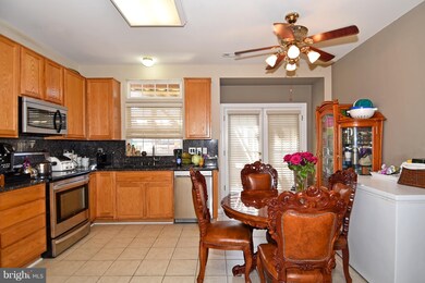 12452 Selkirk Cir, Bristow, VA 20136 - photo 5