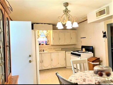 108 Broad St, West Point, AR 72178 - photo 7