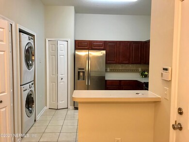 5051 Playpen Dr unit 8, Jacksonville, FL 32210 - photo 2