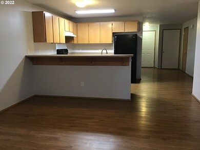 330 Cosmo St, Lafayette, OR 97127 - photo 2