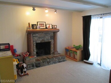 1045 64th St SW, Byron Center, MI 49315 - photo 5