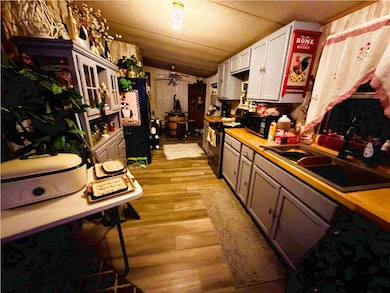 671 Phillipi Hollow Rd, Atkins, VA 24311 - photo 2