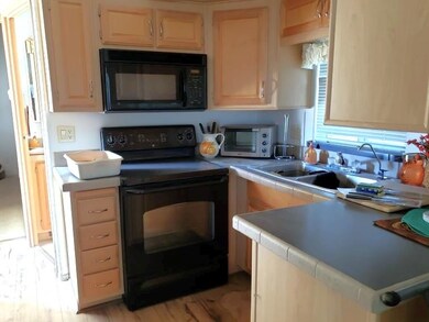 13603 E 44th Dr, Yuma, AZ 85367 - photo 5