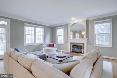 9370 Colbert Ct, Fairfax, VA 22032 - photo 7