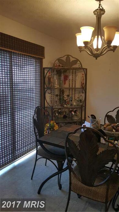 2806 Majesty Ln, Edgewood, MD 21040 - photo 7