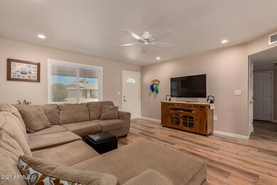 17419 N Appaloosa Dr, Sun City, AZ 85373 - photo 3