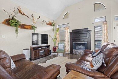 602 Persimmon Ct, Fredericksburg, TX 78624 - photo 4