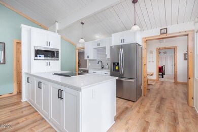 8496 SW Marine View St, South Beach