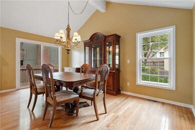 9920 Edelweiss Cir, Shawnee, KS 66203 - photo 6