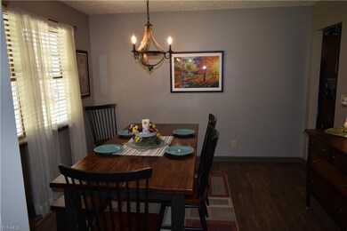 1270 Dehart Ave, Coshocton, OH 43812 - photo 4