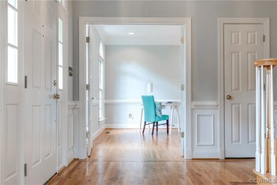 9709 Colony Bluff Dr, Henrico, VA 23238 - photo 3