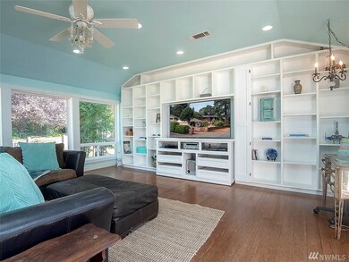 8112 Talbot Rd, Edmonds, WA 98026 - photo 4