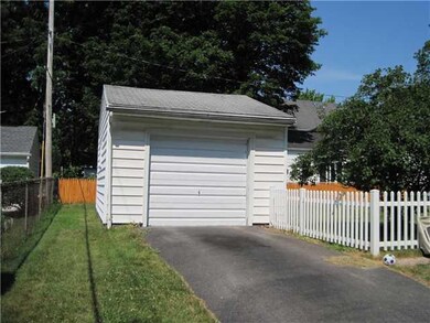 Parking Lot/Garage