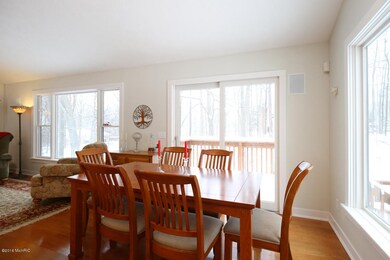 2562 Knapp St NE, Grand Rapids, MI 49505 - photo 4