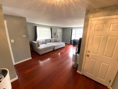 1 Old Meetinghouse Green, Norton, MA 02766 - photo 6